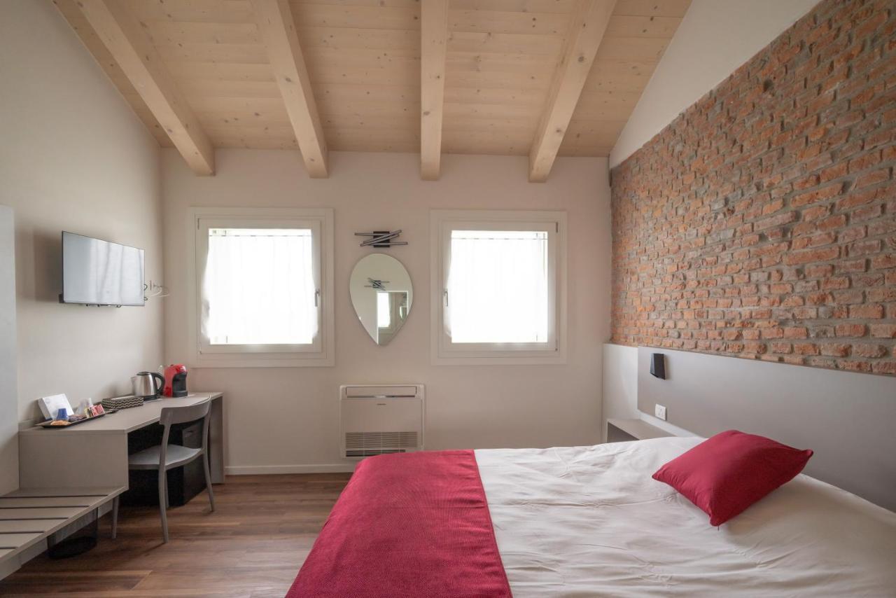 Ca Mia Rododendro & Mughetto Rooms Vicenza Esterno foto